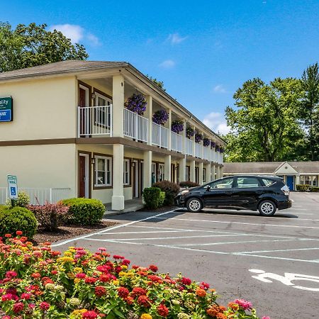 Quality Inn Poughkeepsie Buitenkant foto