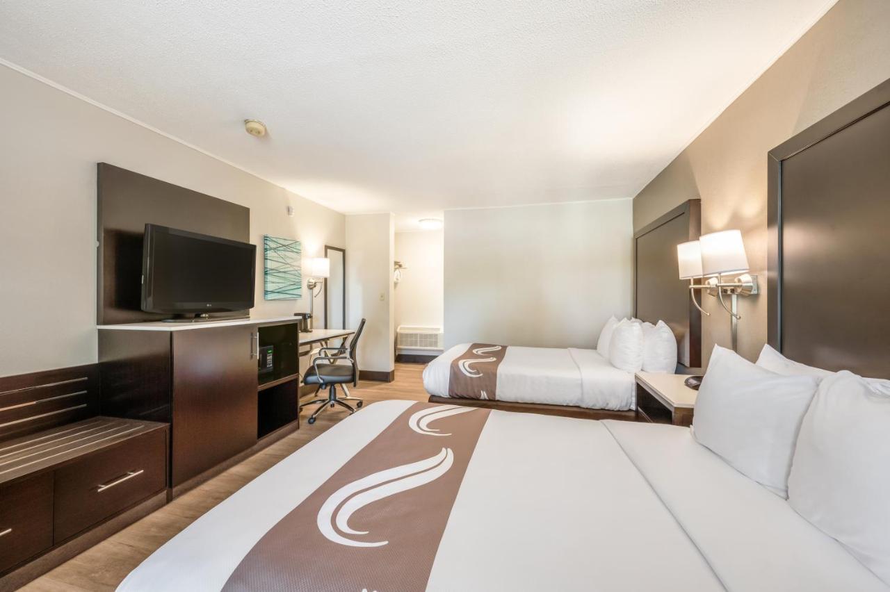 Quality Inn Poughkeepsie Buitenkant foto