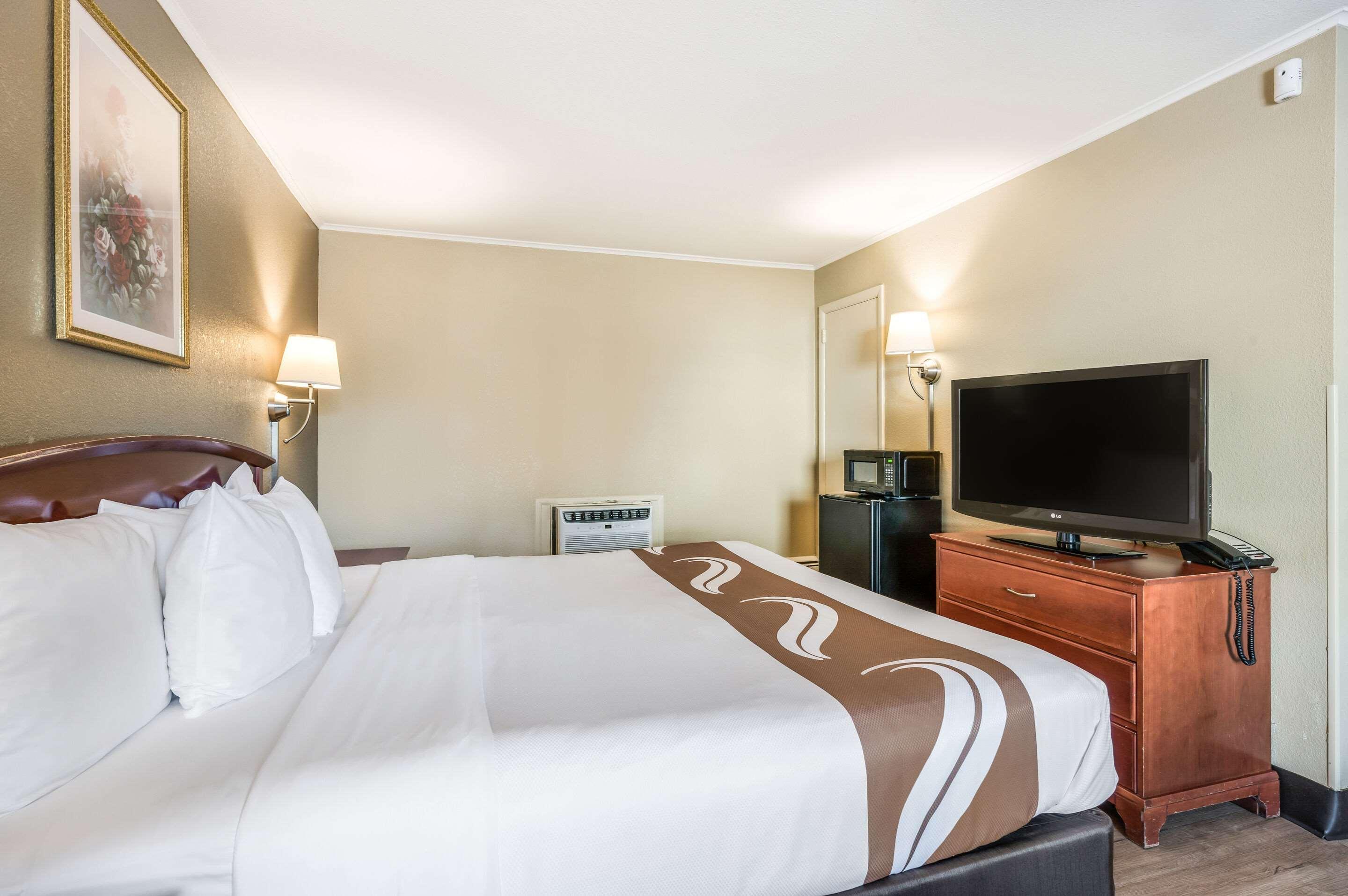 Quality Inn Poughkeepsie Buitenkant foto
