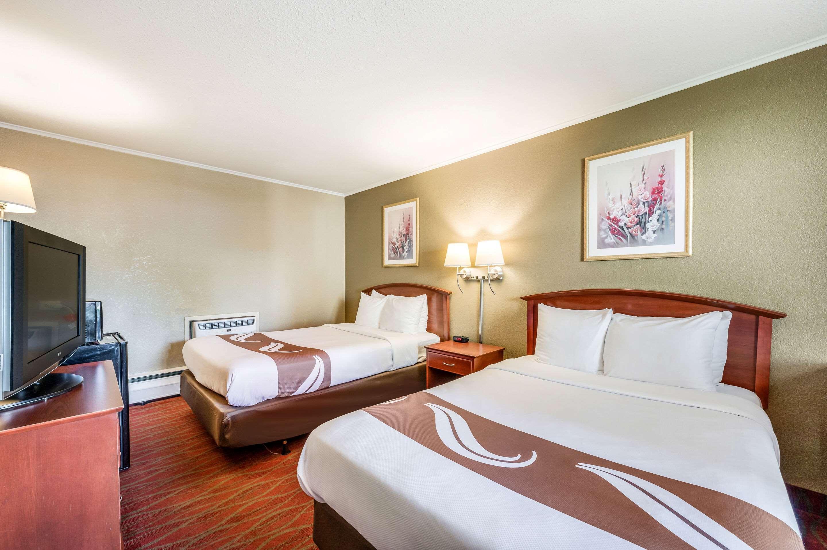Quality Inn Poughkeepsie Buitenkant foto