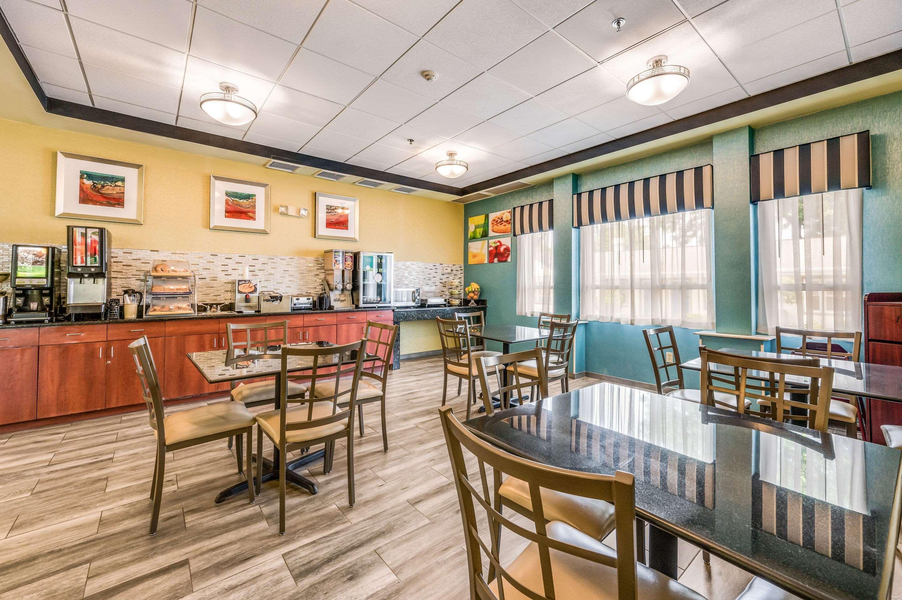 Quality Inn Poughkeepsie Buitenkant foto