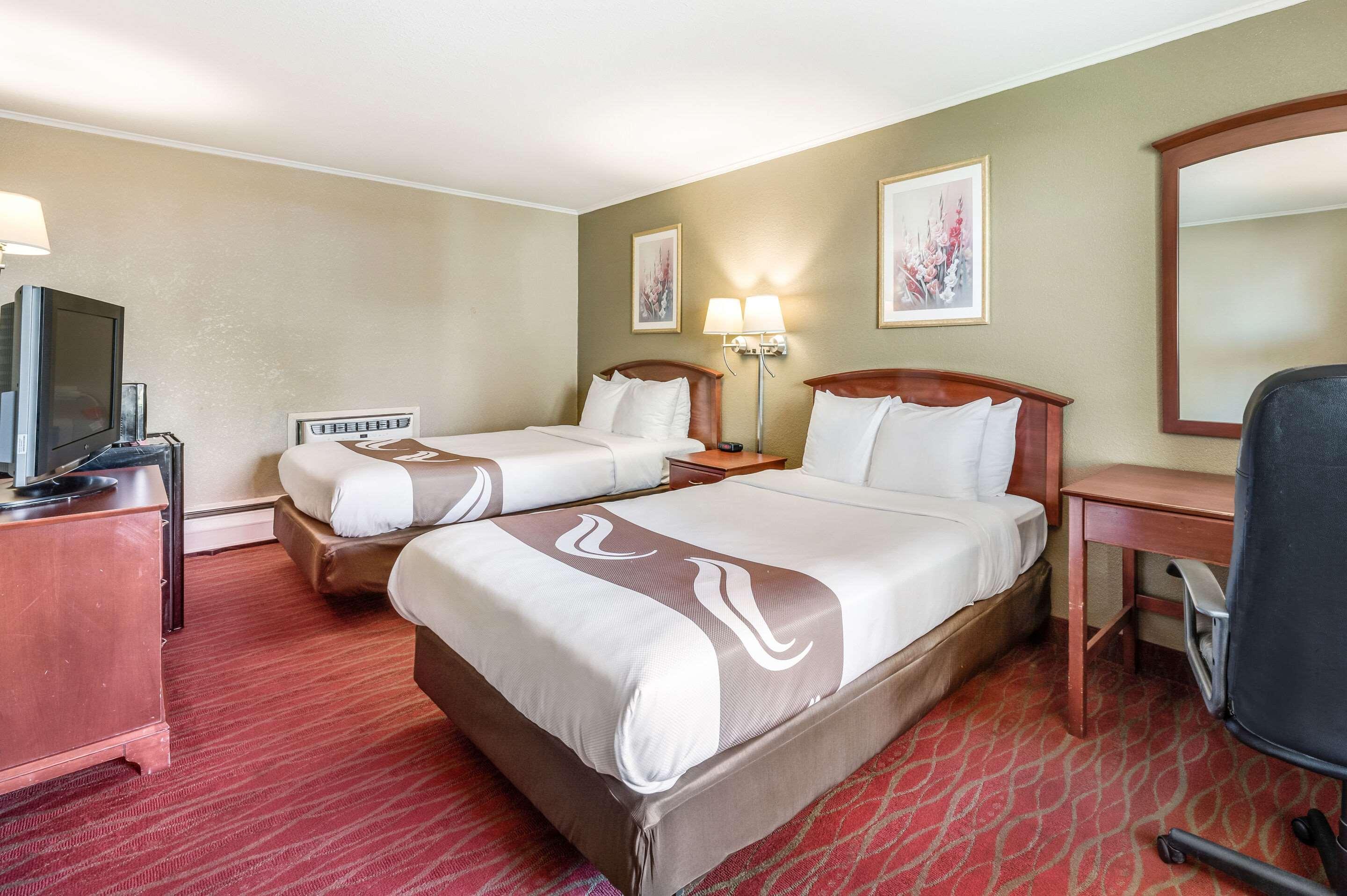 Quality Inn Poughkeepsie Buitenkant foto