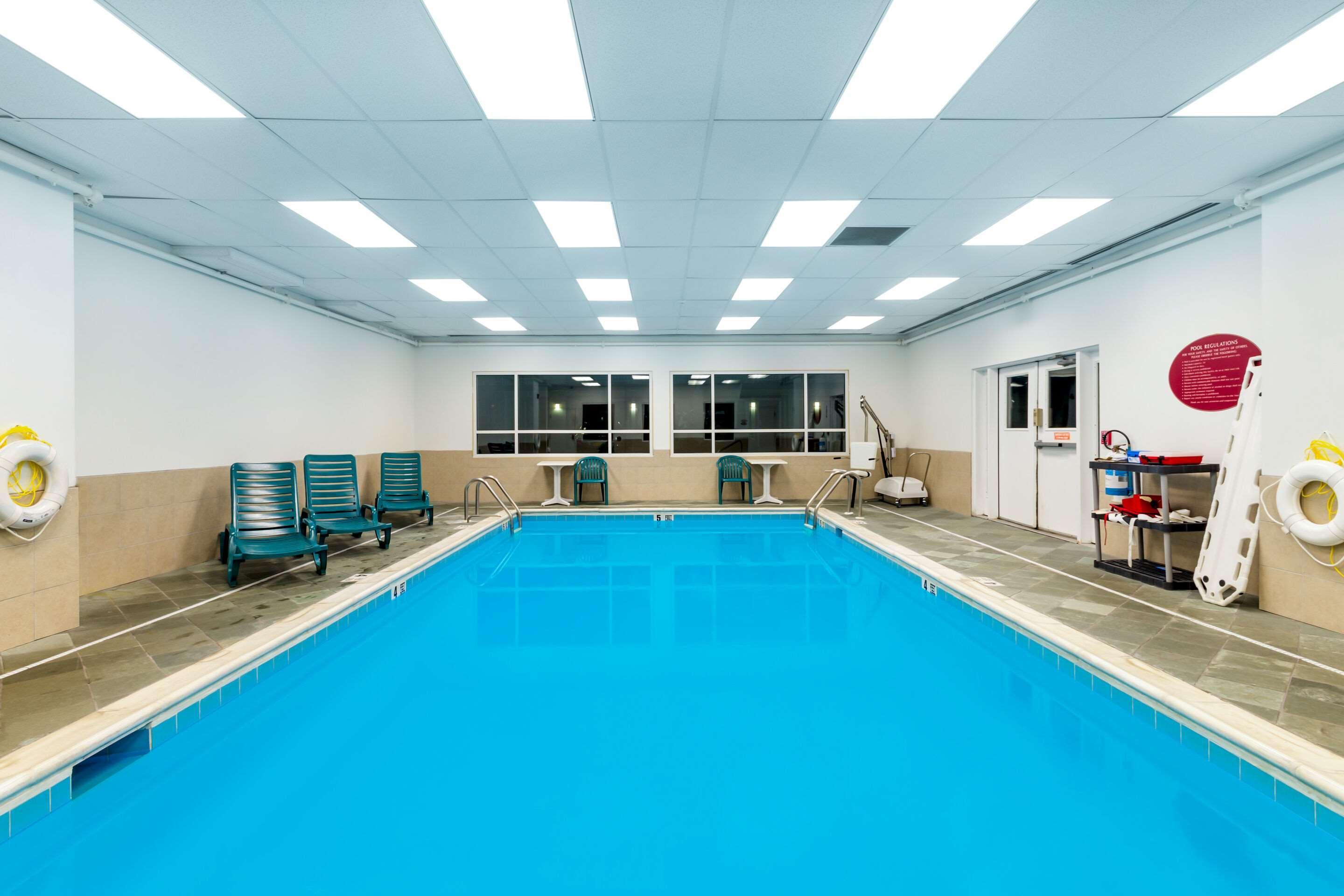 Quality Inn Poughkeepsie Buitenkant foto
