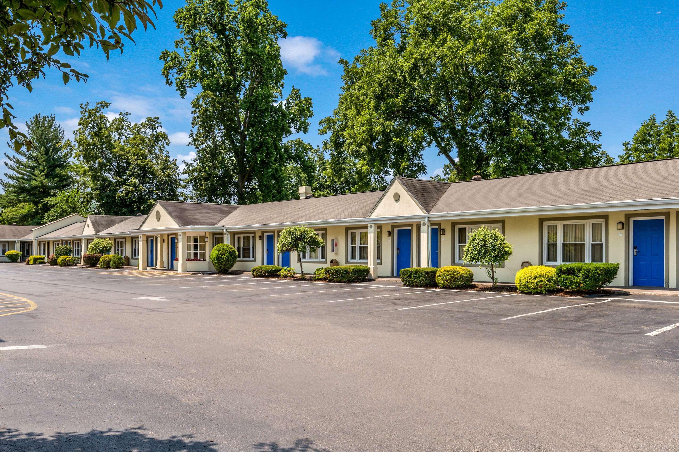 Quality Inn Poughkeepsie Buitenkant foto