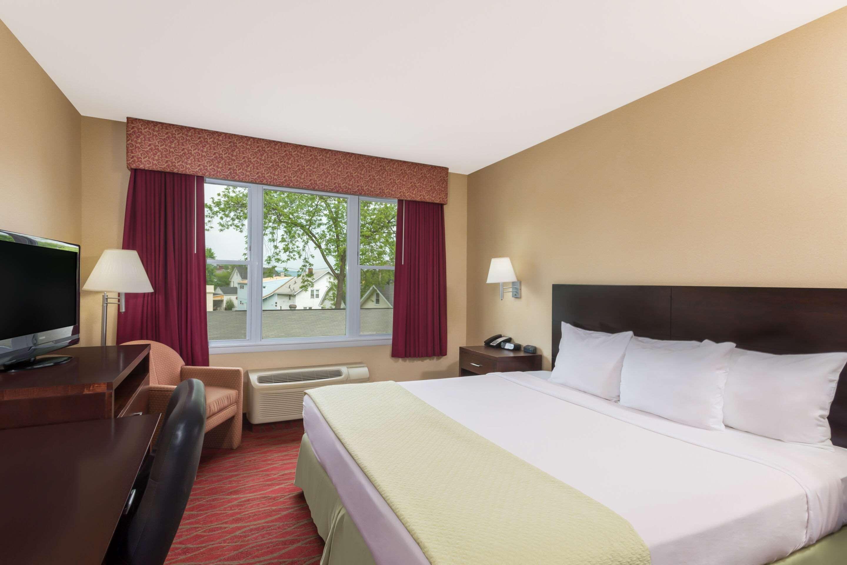 Quality Inn Poughkeepsie Buitenkant foto