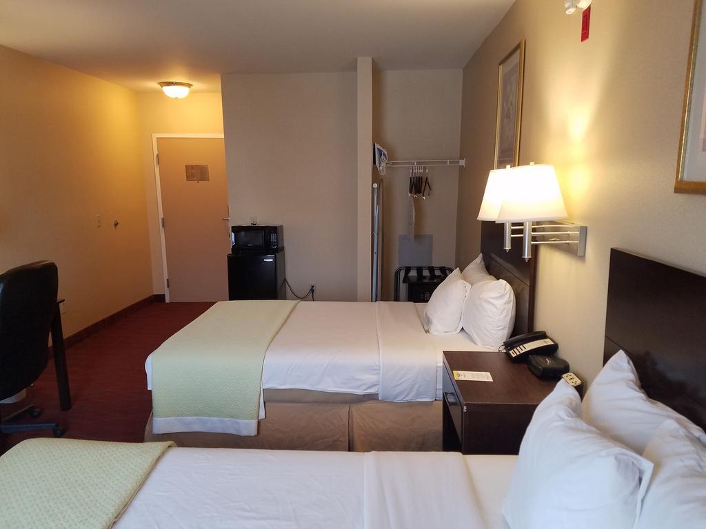 Quality Inn Poughkeepsie Buitenkant foto