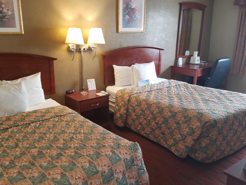 Quality Inn Poughkeepsie Buitenkant foto