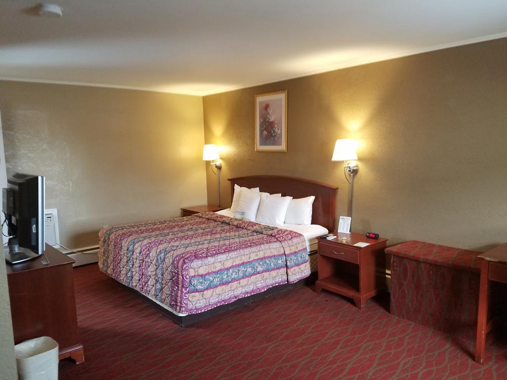Quality Inn Poughkeepsie Buitenkant foto