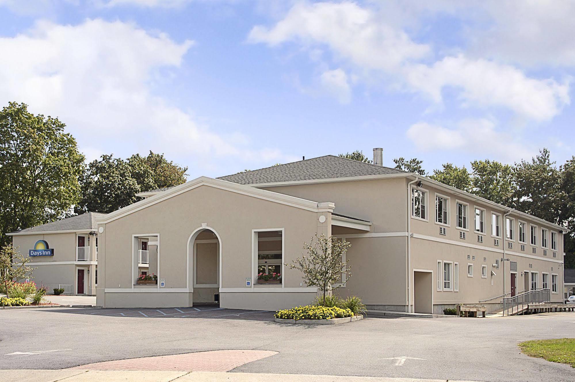 Quality Inn Poughkeepsie Buitenkant foto